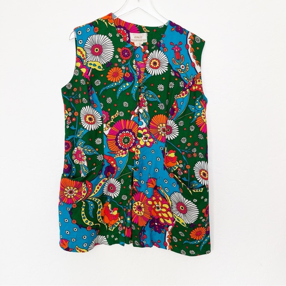 Vintage Tops - Vintage 1960s Sleeveless Hawaiian Vest Flower Power Size 18